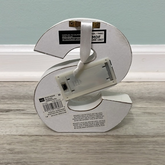 White Rustic Marquee Letter - Picture 2 of 4